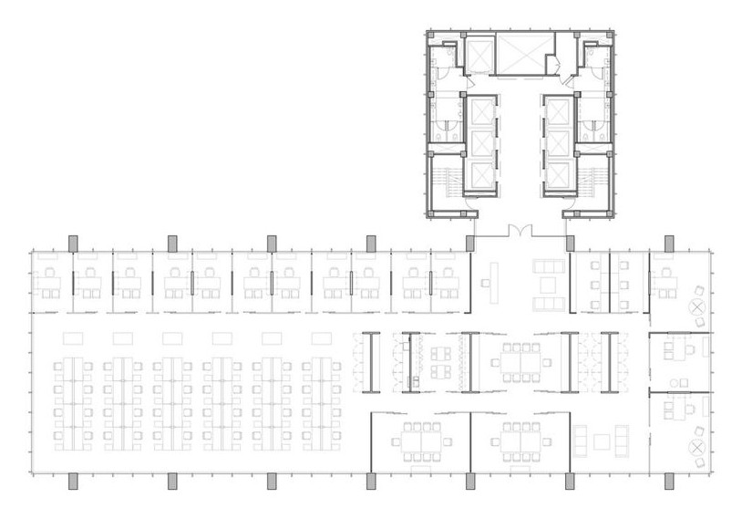 Line drawing of a typical office floor with desks, meeting rooms and the service core.